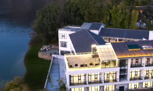 Ankang Yinghu Xiaoyin Resort Hotel