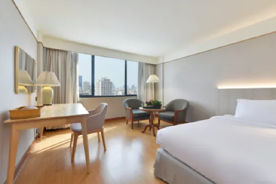 Twin Towers Hotel Отели рядом с достопримечательностью «Сэнсэп»