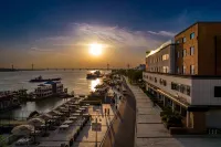 Makino Garden Hotel(Shashi Yangmatou Cultural and Creative Park Store)