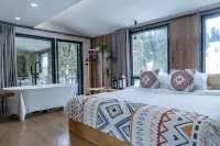 Joan Kushtai Joong Valley Bay Wild Luxury Camp