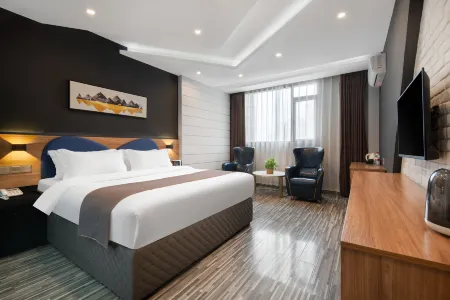 Parker Hotel (Jiangjin Shuangfu Times Square) Отели рядом с достопримечательностью «Chongqing Traffic Vocational Institute»