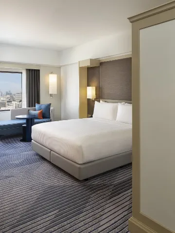 ห้องพรีเมียมเตียงคิงไซส์พร้อมสิทธิ์เข้าใช้เลานจ์ - ปลอดบุหรี่