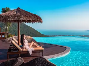 Yalong Bay Earthly Paradise Birds Nest Resort
