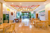 Qianhuan·evelyn·Wangshan Light Luxury Pool Homestay (Libo Xiaoqikong East Gate) - Uima-altaat