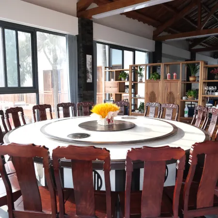 Anyue Foyuan East Fence Homestay