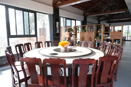 Anyue Foyuan East Fence Homestay