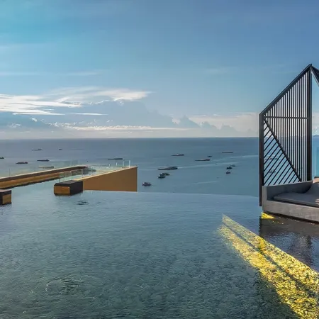 Edge Central Pattaya Lux Signature