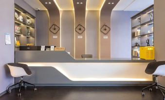 Dalian Airport Cherry Hotel