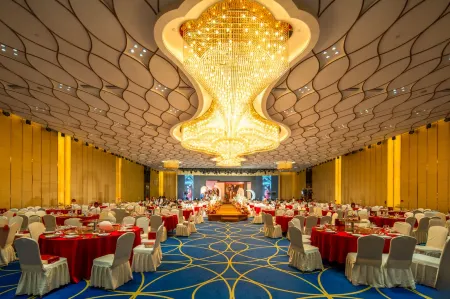 Guomao Hotel Отели рядом с достопримечательностью «luyuanguzhen»