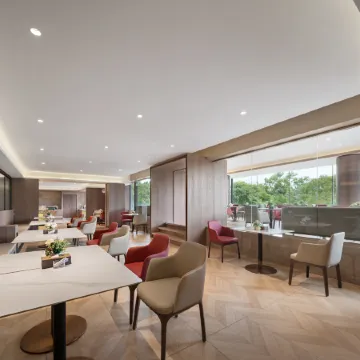 ECHENG Hotel (Guilin Two Rivers and Four Lakes Elephant Trunk Hill) Отели рядом с достопримечательностью «Парк Fuboshan»