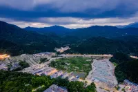 Yueqixi·Small Village Homestay (Tiantangzhai Scenic)
