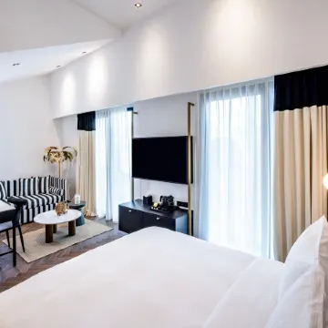 Doubletree by Hilton Nice Centre Iconic