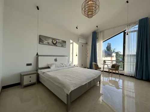 Yu Jian · Dongzhai Homestay