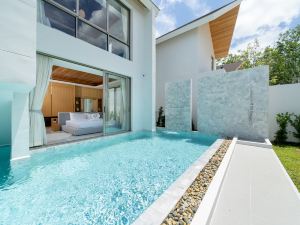 Bangtao Modern and Bright Pool Villa