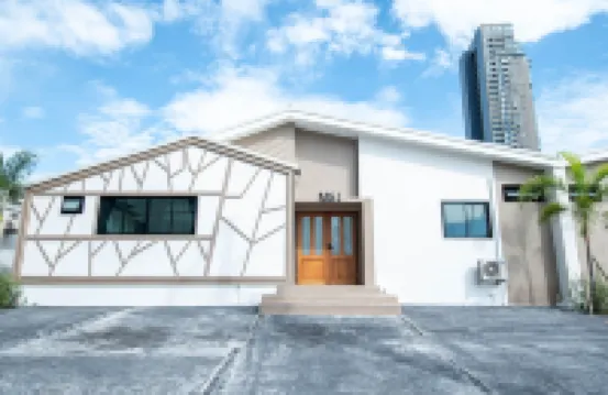 Madaguscar Private Pool Villa-Pattaya