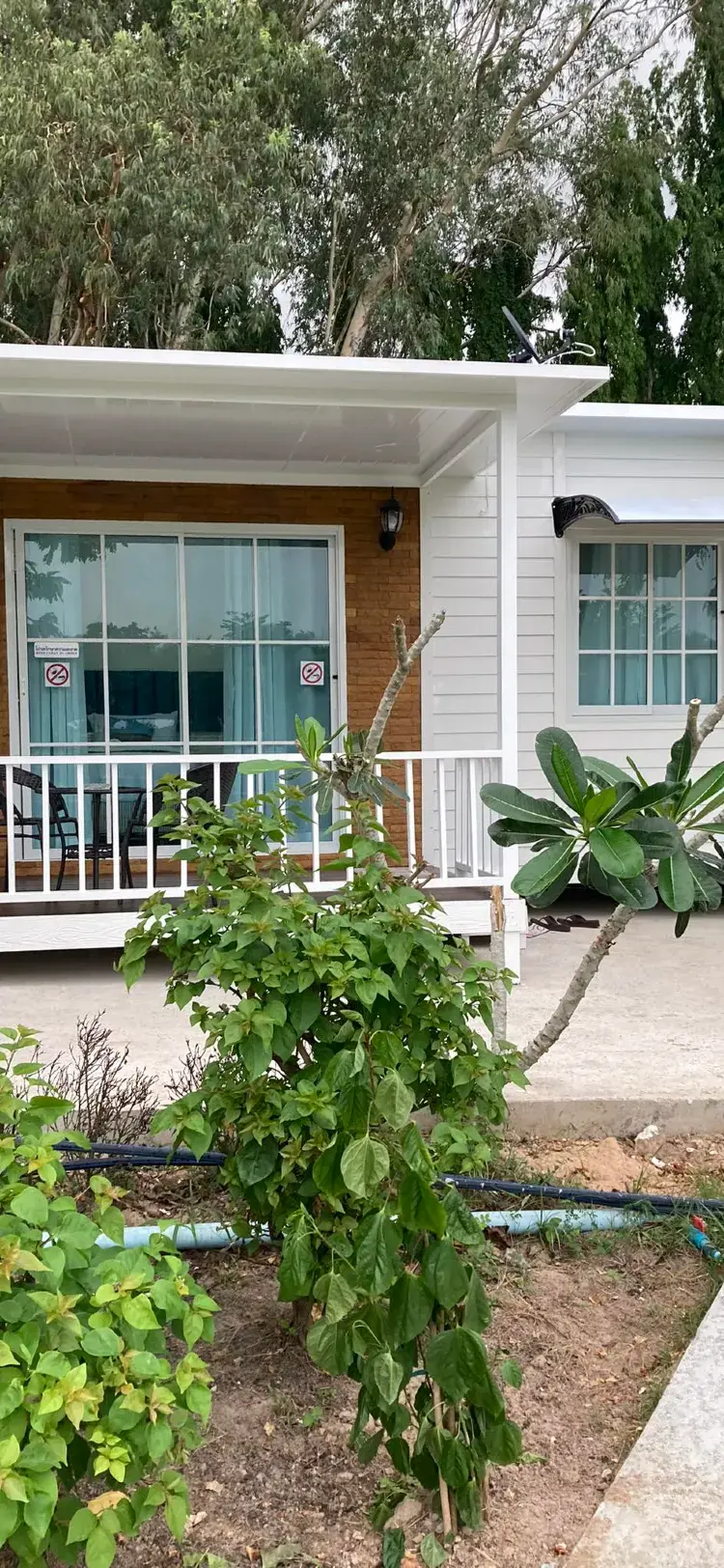 ห้องทวิน พร้อมระเบียง วิวสวน