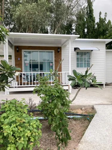 ห้องทวิน พร้อมระเบียง วิวสวน