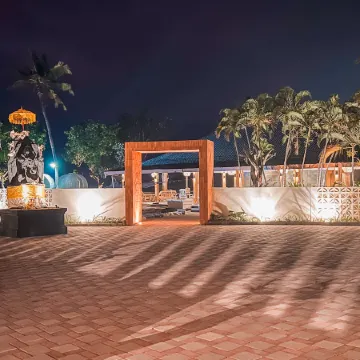Lovina Haven Boutique Resort Отели рядом с достопримечательностью «Пляж Ловина»