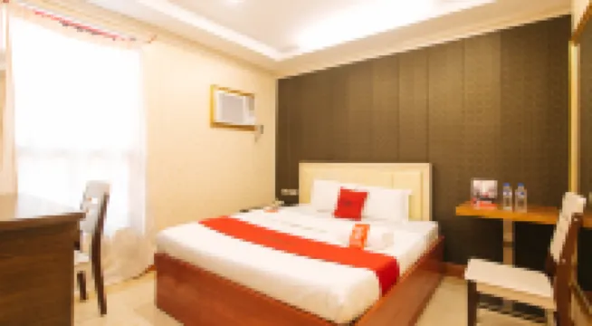 RedDoorz Plus @ Winter Benitez