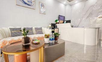 Anning Yujian Hotel (Wuyue Plaza)