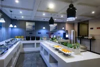 LanOuShangPin Hotel (Renhuai Power Supply Bureau Office Building)