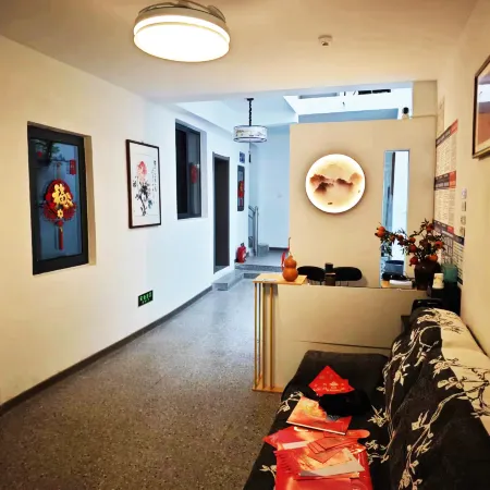 Youjing Xiaoyuan Homestay (Luoyi Ancient City Street Branch)