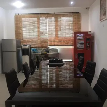 Island Hostel Bayan Lepas Airport Отели в г. Баян Лепас