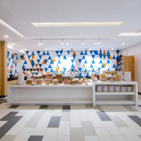 Mover Hotel（Dalian Economic and Technological Development Zone Jinma Road Store）