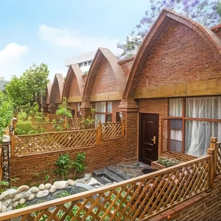 Pujin Garden Hot Spring Hotel (Mile Huquan)