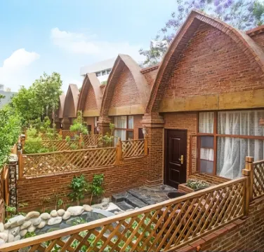 Pujin Garden Hot Spring Hotel (Mile Huquan)