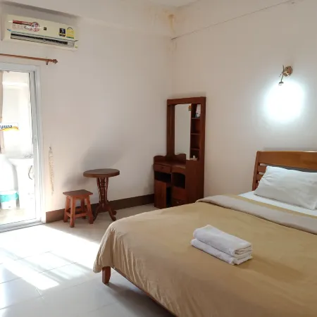 Phumchan Place Hotel