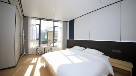 Sanqingshan Shanqi Bieyuan Bed and Breakfast Отели рядом с достопримечательностью «Waishuangxi Ropeway»