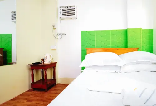 RedDoorz @ D128 Lodge Cagayan Valley