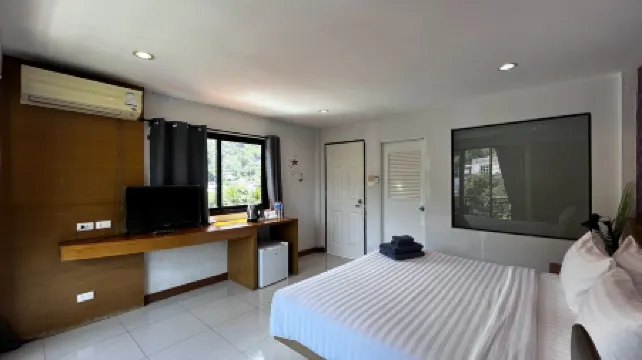 Coco Mountain View Guesthouse