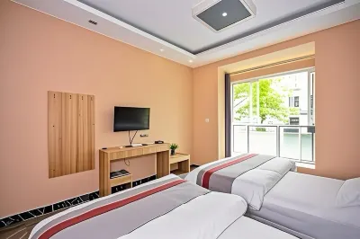 Langtaosha Business Hotel Отели рядом с достопримечательностью «Сычуаньский институт искусства и профессиональной деятельности»