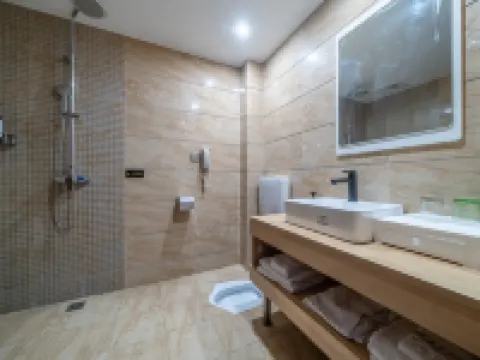 Lanting Hotel (Chengdu Daxu High-speed Railway Station) Hotels in Dayi