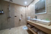 Lanting Hotel (Chengdu Daxu High-speed Railway Station)