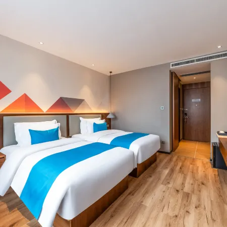 Qujing Ouduo Hotel (Qilin District South City Store)