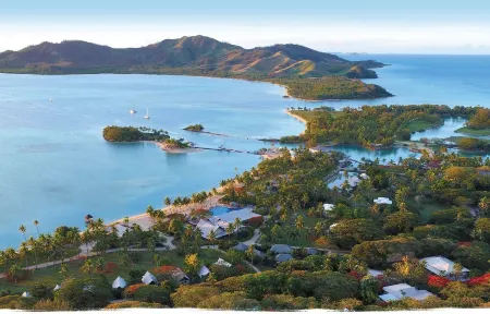 Musket Cove Island Resort Отели рядом с достопримечательностью «Tropica Island»