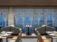 成都逸尚東方酒店（西博城杭州路地鐵站店） 鄰近长拱堰的酒店