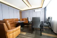 Banyinli Courtyard Hotel (Yushang Guanzhong Park) Hotels in Yingshang