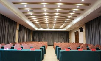Oriental red hotel in Zhusha ancient town