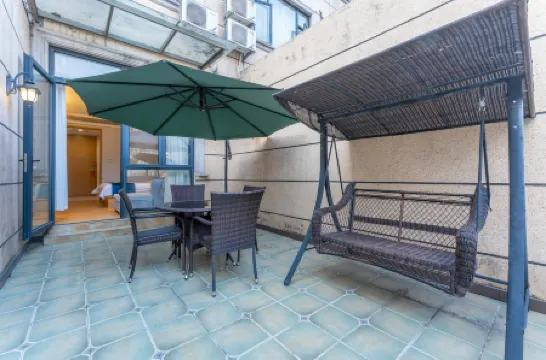 Qin Shuju Hotel (Hengdian World Studios Qin Palace)