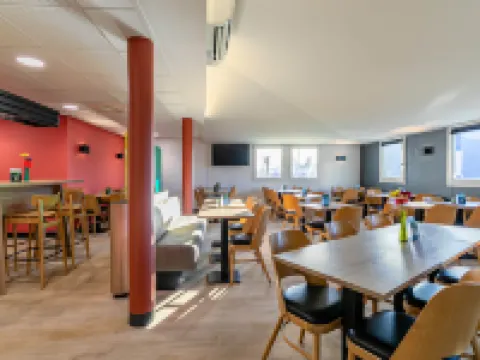 ホテル ロワ ソレイユ コルマール コルマールのホテル