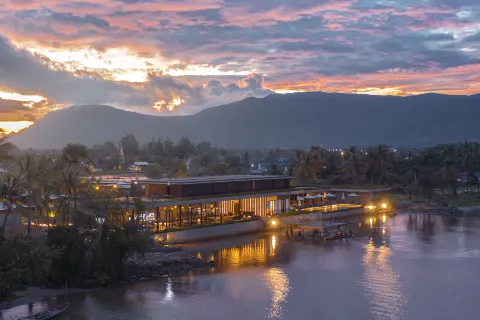 Amber Kampot