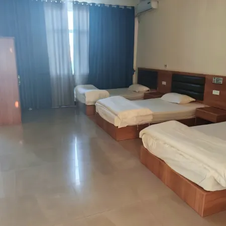 Oasis Hotel