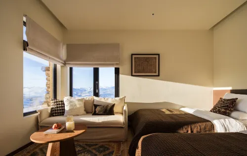 Forest and Elk Homestay