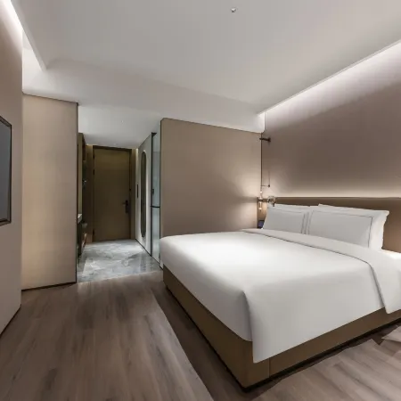 UrCove by HYATT Shenzhen Bay Mixc Отели рядом с достопримечательностью «Театр Поли»