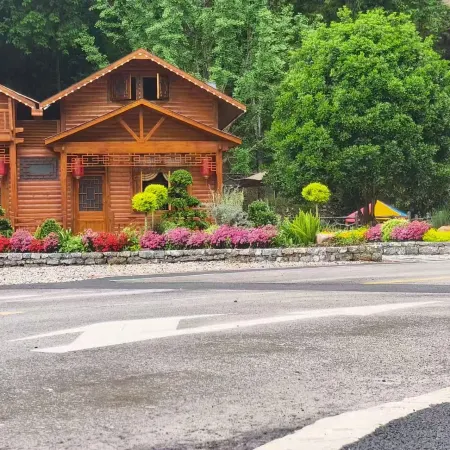 Cili Shuiliandong Homestay