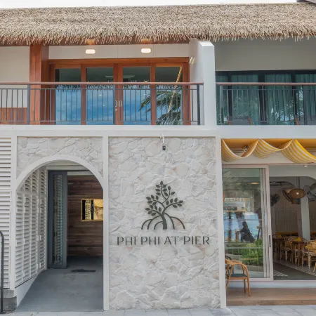 Phi Phi at Pier
